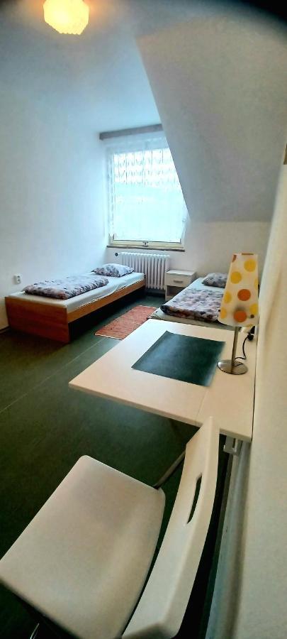 Penzion A Restaurace U Jezirka Hrimezdice Kültér fotó